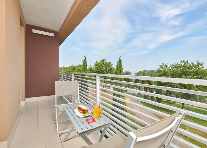 Molindrio Plava Laguna Hotel 4*