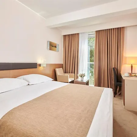 Molindrio Plava Laguna מלון 4*