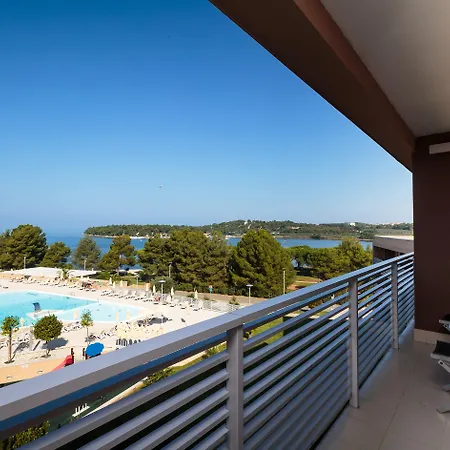 Molindrio Plava Laguna מלון 4*