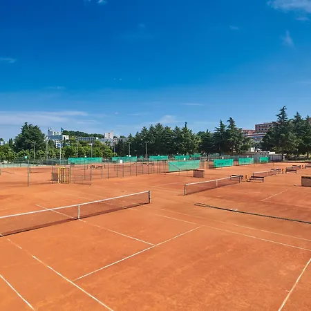 Szálloda Molindrio Plava Laguna