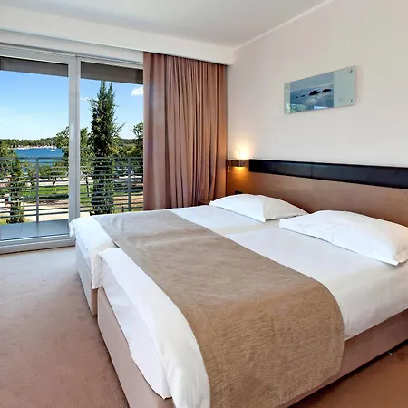 Molindrio Plava Laguna מלון 4*