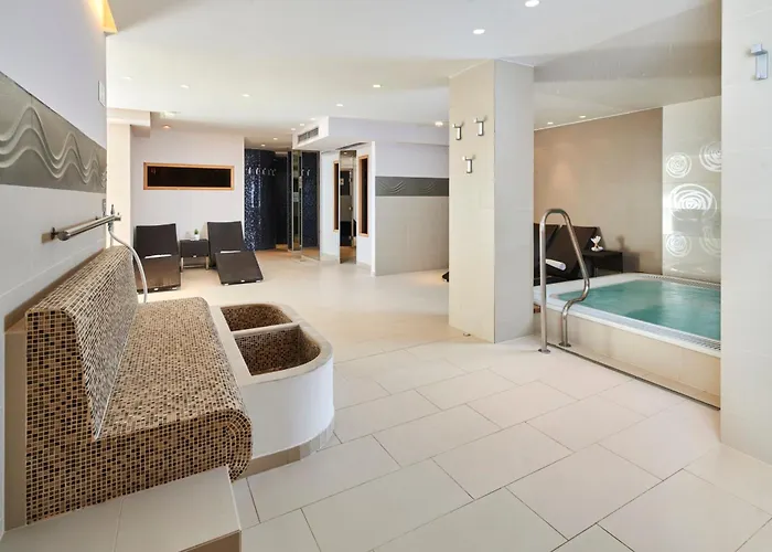 Готель Molindrio Plava Laguna 4*