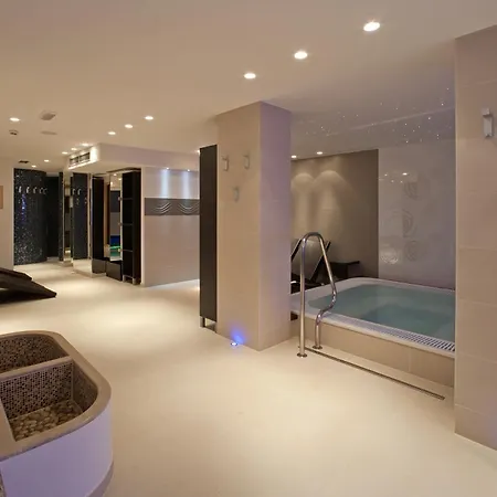 Molindrio Plava Laguna Готель 4*